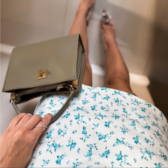 New Zara Floral Cut Out Dress - Picture 4 of 16